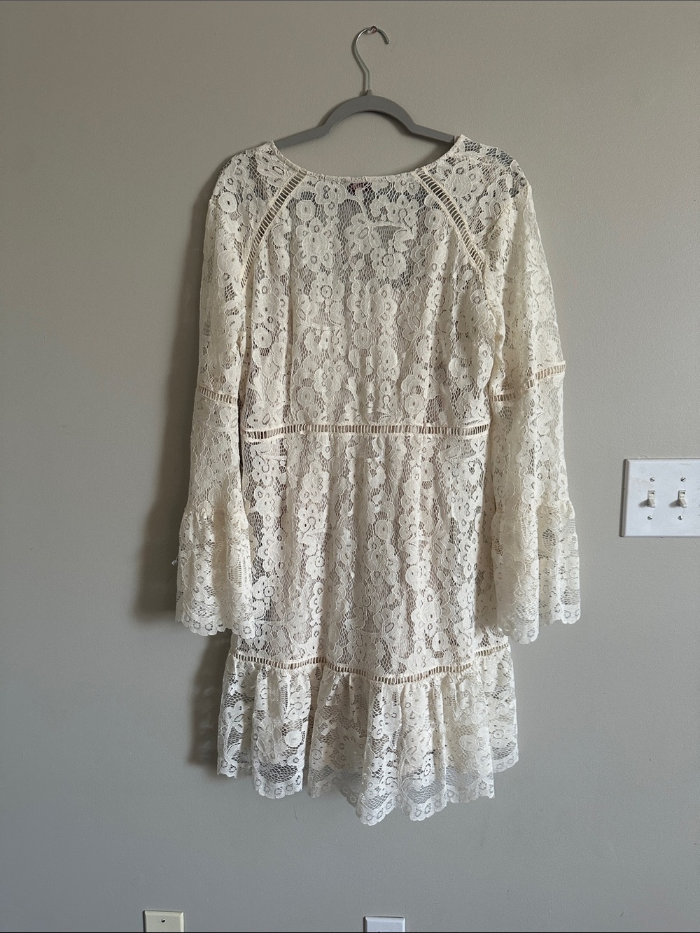 Scully Cream Lace Midi Dress - Picture 11 of 11